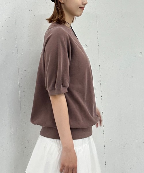 archives（アルシーヴ）の「ピグメントオフショルミドルスウェット（スウェット・レディース・ブラウン/ネイビー/アイボリー・MEDIUM）」の16枚目の写真