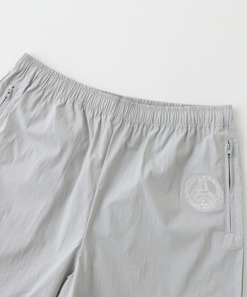 PARIS SAINT-GERMAIN（パリサンジェルマン）の「【Paris Saint-Germain / パリ・サン＝ジェルマン】JP Monochrome shorts（その他パンツ・メンズ・ライトグレー/ブラック・LARGE/MEDIUM）」の20枚目の写真