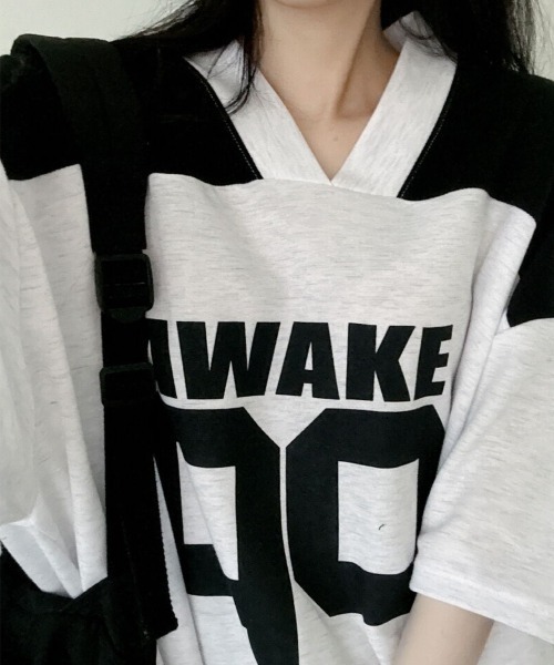 NANAHACHI(ナナハチ)の「文字プリント 半袖 Tシャツ(Tシャツ/カットソー・レディース・ライトグレー/ネイビー/ブラック・FREE)」の16枚目の写真
