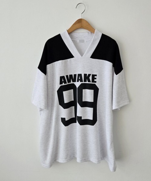 NANAHACHI(ナナハチ)の「文字プリント 半袖 Tシャツ(Tシャツ/カットソー・レディース・ライトグレー/ネイビー/ブラック・FREE)」の9枚目の写真