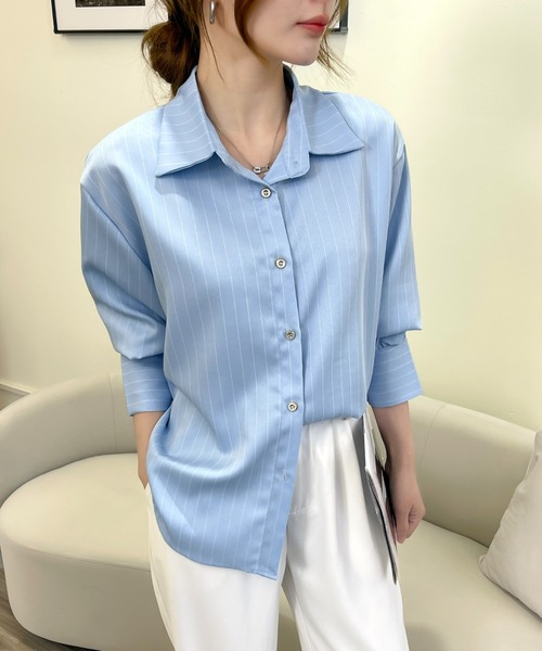 Beststore(ベストストア)の「【全10色】ストライプ スキッパー 秋冬 シャツ ブラウス 長袖 抜き襟 オフィス カジュアル(シャツ/ブラウス・レディース・ブラック/ネイビー/ホワイト/ベージュ/グレー/ブルー/ライトグレー/セージグリーン/ピンクベージュ/ブラウン・M/L)」の9枚目の写真