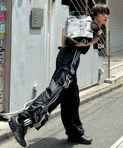 CLEL（クレイル）の「【CLEL】Boston 2way shoulder/hand bag / ボストン 2way ショルダー/ハンド バッグ（ボストンバッグ・メンズ・ブラック・FREE）」の7枚目の写真