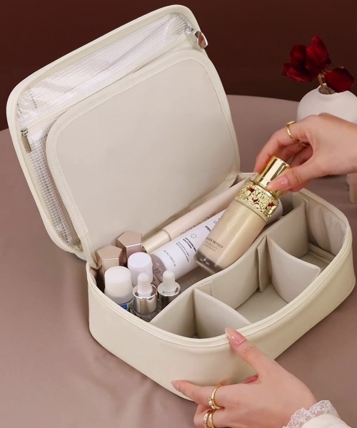 Miniministore（ミニミニストア）の「メイクポーチ 大容量 仕切りコスメポーチ（ポーチ・レディース・キャメル/アイボリー/ブラック/ピンク・FREE）」の10枚目の写真