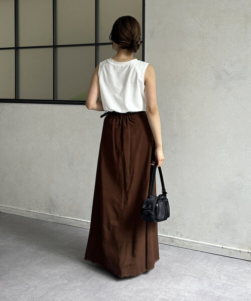Thevon（ゼボン）の「配色ステッチハイウエストフレアスカート（スカート・レディース・チャコールグレー/ブラウン/ベージュ・S/M）」の16枚目の写真