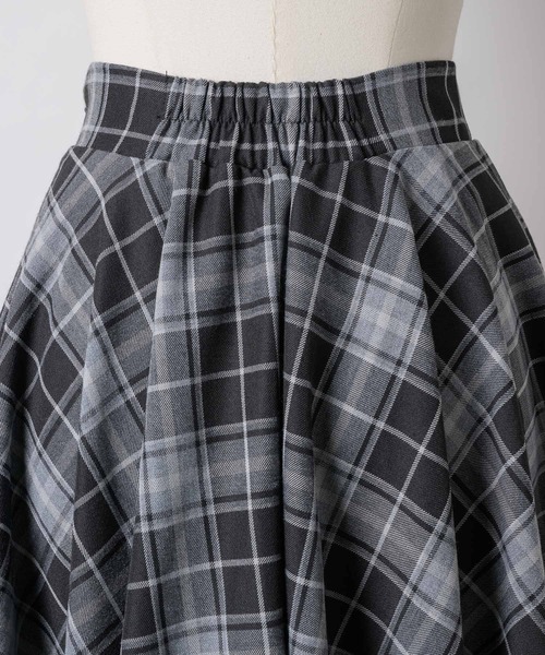 VIOLETTA（ヴィオレッタ）の「チェック柄ハンカチーフヘムスカート（スカート・レディース・ブラック/ブラウン・M/S）」の17枚目の写真