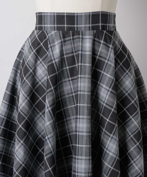 VIOLETTA（ヴィオレッタ）の「チェック柄ハンカチーフヘムスカート（スカート・レディース・ブラック/ブラウン・M/S）」の15枚目の写真