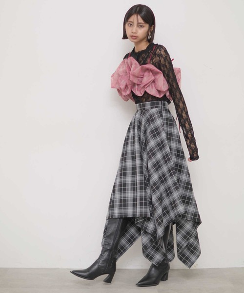 VIOLETTA（ヴィオレッタ）の「チェック柄ハンカチーフヘムスカート（スカート・レディース・ブラック/ブラウン・M/S）」の5枚目の写真