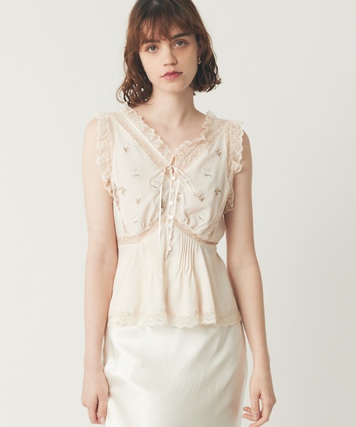 ME COUTURE（ミークチュール）の「フルール刺繍レースmixブラウス（シャツ/ブラウス・レディース・アイボリー/ピンク・FREE）」の11枚目の写真