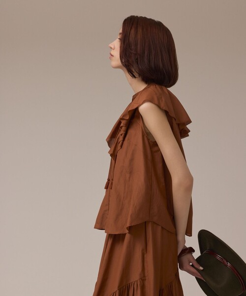 GRACE CONTINENTAL(グレースコンチネンタル)の「コットンシルクカフタントップ(シャツ/ブラウス・レディース・ブラック/ブラウン・38/36)」の5枚目の写真