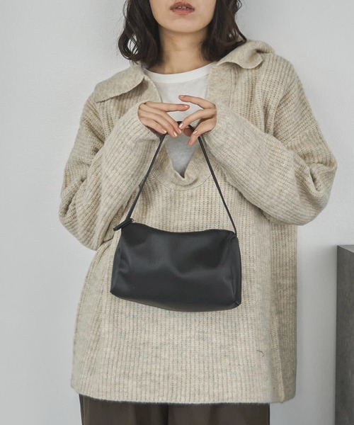 feepur（フェピュール）の「スクエアミニバッグ（ショルダーバッグ・レディース・アイボリー/ブラック・FREE）」の2枚目の写真