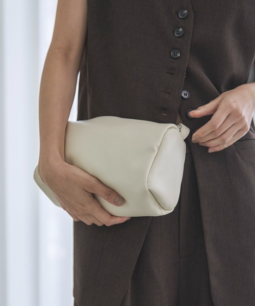 feepur（フェピュール）の「スクエアミニバッグ（ショルダーバッグ・レディース・アイボリー/ブラック・FREE）」の22枚目の写真