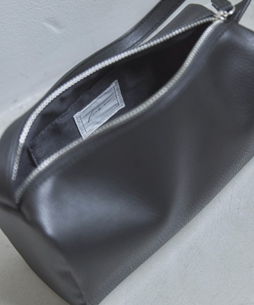 feepur（フェピュール）の「スクエアミニバッグ（ショルダーバッグ・レディース・アイボリー/ブラック・FREE）」の13枚目の写真