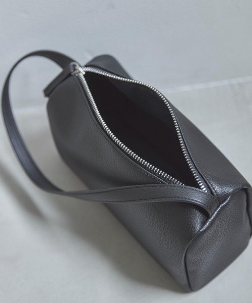 feepur（フェピュール）の「スクエアミニバッグ（ショルダーバッグ・レディース・アイボリー/ブラック・FREE）」の12枚目の写真