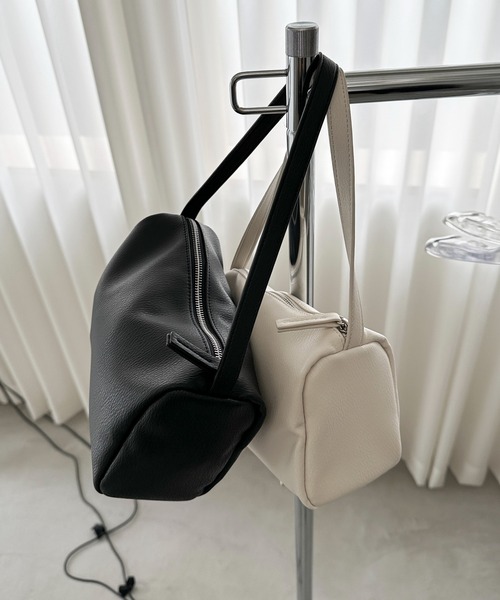 feepur（フェピュール）の「スクエアミニバッグ（ショルダーバッグ・レディース・アイボリー/ブラック・FREE）」の14枚目の写真