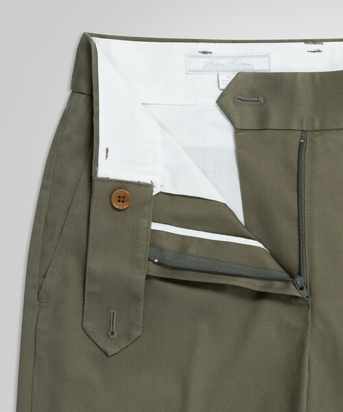 BROOKS BROTHERS(ブルックスブラザーズ)の「ストレッチコットン ワイドレッグ アドバンテージ チノパンツ(チノパンツ・レディース・オリーブ・4/2)」の7枚目の写真