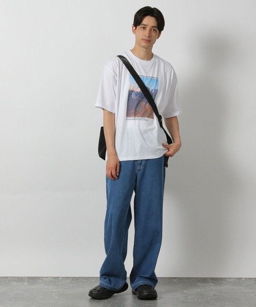 LAKOLE(ラコレ)の「フォト刺繍T / 498738(Tシャツ/カットソー・メンズ・ラベンダー/ホワイト/サンドグレー・MEDIUM/LARGE)」の4枚目の写真