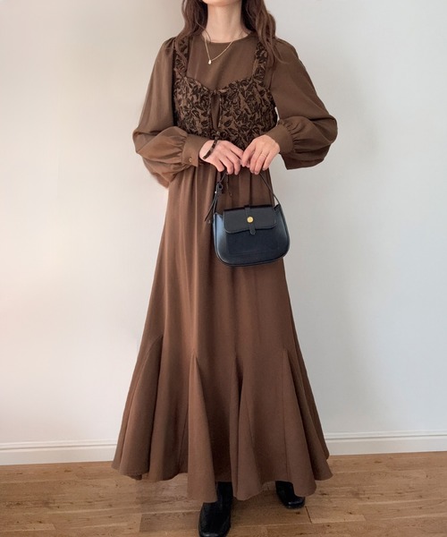 セール】パフスリーブワンピース+ジャガードビスチェセット[高