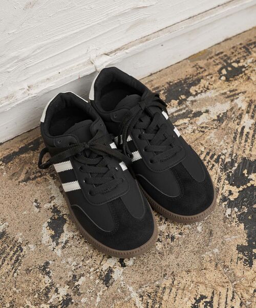 RETRO GIRL(レトロガール)の「ローカットスニーカー(その他シューズ・レディース・ダークブルー/オフホワイト/ブラック・MEDIUM/LARGE)」の7枚目の写真