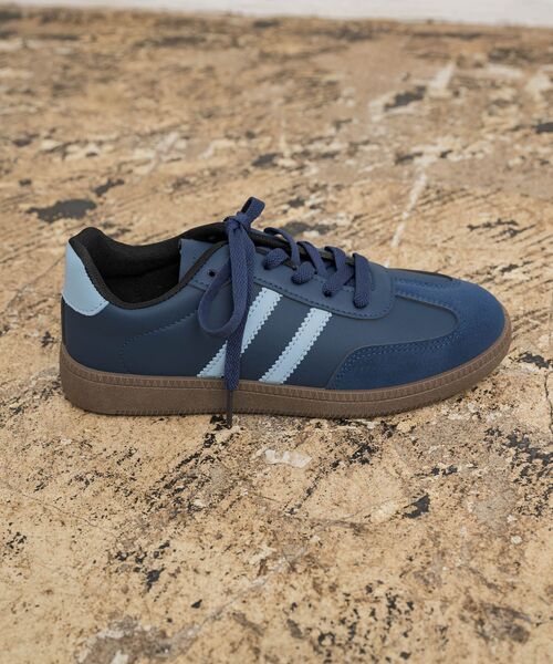 RETRO GIRL(レトロガール)の「ローカットスニーカー(その他シューズ・レディース・ダークブルー/オフホワイト/ブラック・MEDIUM/LARGE)」の12枚目の写真