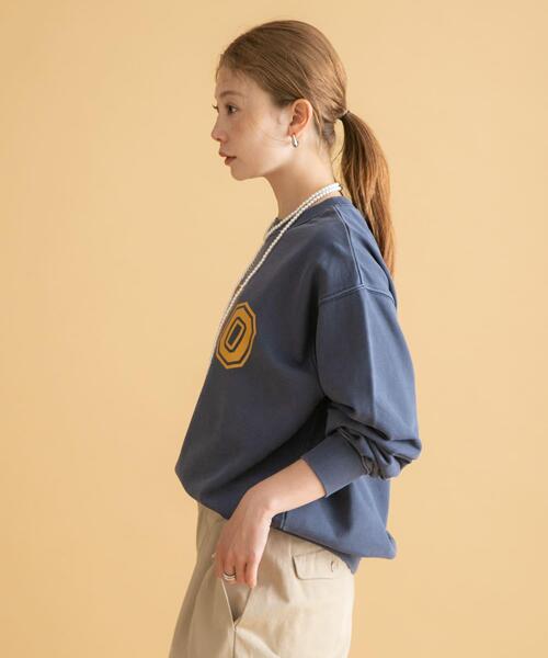 URBAN RESEARCH Sonny Label（アーバンリサーチサニーレーベル）の「GEM SPORTSWEAR　クルーネックロゴスウェット（スウェット・レディース・オートミール/ネイビー/スミクロ・LARGE/MEDIUM）」の14枚目の写真