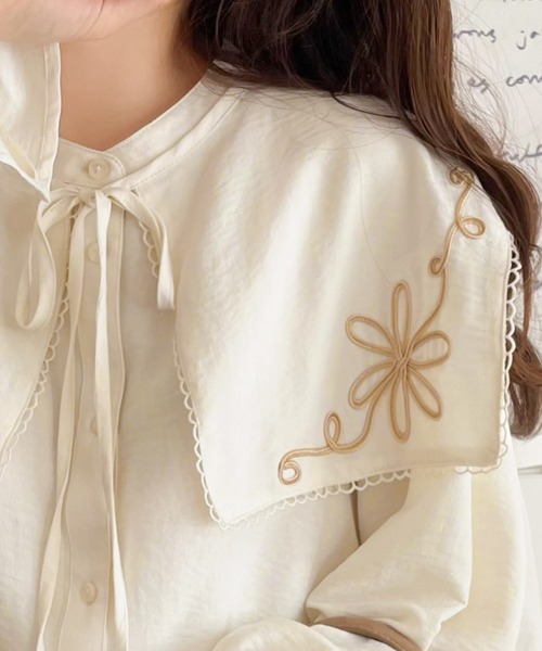 セール】【mily bilet】クラシカルさとモダンさを両立。花刺繍ケープ