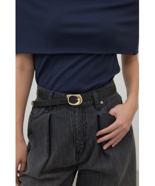 crie conforto（クリーコンフォルト）の「変形バックルベルト（ベルト・レディース・ブラウン/ブラック・FREE）」の8枚目の写真