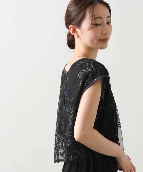 CHIGNON（シニヨン）の「モール刺繍レイヤードブラウス（シャツ/ブラウス・レディース・ブラック/アイボリー・FREE）」の2枚目の写真