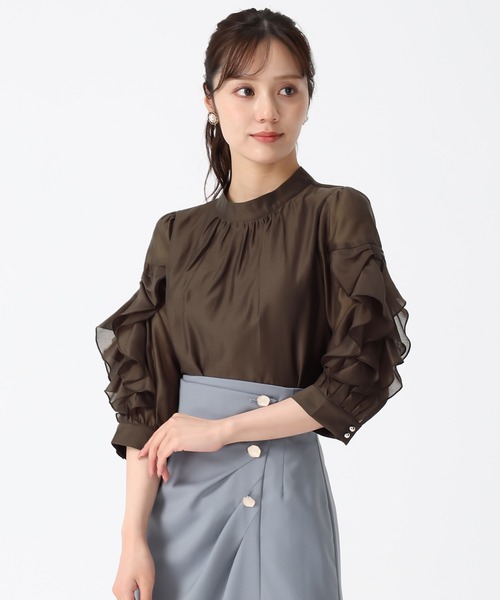 31 Sons de mode（トランテアン　ソン　ドゥ　モード）の「2025秋冬新作 ラッフルリボンスタンドカラーブラウス（シャツ/ブラウス・レディース・ホワイト/ブラウン/グリーン・ﾌﾘ-）」の16枚目の写真