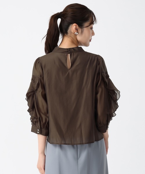 31 Sons de mode（トランテアン　ソン　ドゥ　モード）の「2025秋冬新作 ラッフルリボンスタンドカラーブラウス（シャツ/ブラウス・レディース・ホワイト/ブラウン/グリーン・ﾌﾘ-）」の5枚目の写真