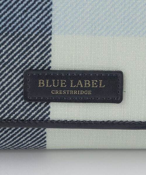 BLUE LABEL CRESTBRIDGE（ブルーレーベルクレストブリッジ）の「クレストブリッジチェックPVCウォレットショルダー（ショルダーバッグ・レディース・レッド/ベージュ系その他/ダークネイビー/ブルー系その他2・FREE）」の11枚目の写真