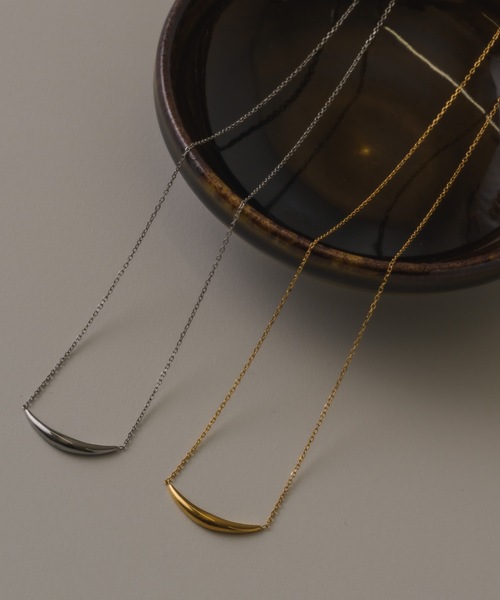 muku（ムク）の「NC/CRESCENT MOON（ネックレス・レディース・シルバー/ゴールド・FREE）」の5枚目の写真