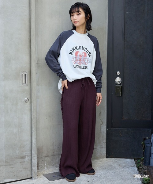 Disney(ディズニー)の「【Disney】別注 ミニーマウス オールドグラフィック オーバーサイズ 長袖Tシャツ(Tシャツ/カットソー・レディース・ブラック系/スミクロ/ワイン系/オフホワイト/ワイン・L/M)」の19枚目の写真