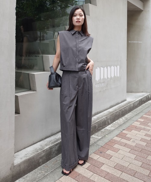 CORNERS(コーナーズ)の「ワイドストレートスラックスパンツ(スラックス・レディース・ホワイト×グレー/ブラック×ホワイト・マルチサイズ)」の2枚目の写真