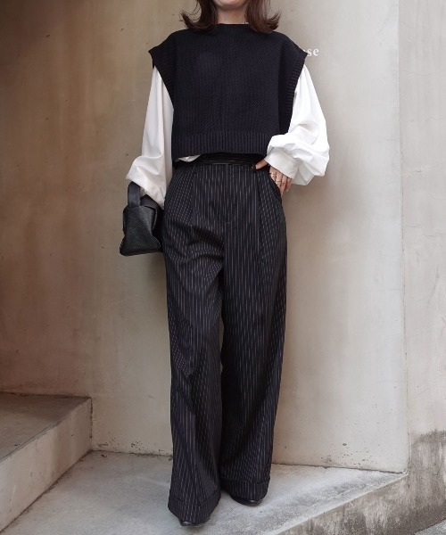 CORNERS(コーナーズ)の「ワイドストレートスラックスパンツ(スラックス・レディース・ホワイト×グレー/ブラック×ホワイト・マルチサイズ)」の1枚目の写真