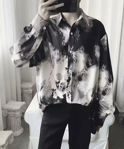 NO WAY(ノーウェイ)の「/Bz/ EK169/モノトーン総柄オーバーサイズ長袖シャツ(Tシャツ/カットソー・レディース・ブラック・FREE)」の4枚目の写真