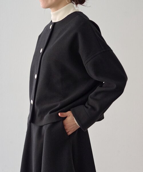 LIVETART(リヴェタート)の「メルトンジャージー前後プルオーバー(ノーカラージャケット・レディース・チャコールグレー/ブラック・FREE)」の4枚目の写真