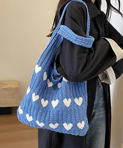 Doux Belle(ドゥーベル)の「ハートデザインニットトートバッグ(トートバッグ・レディース・グリーン/ブルー/ピンク/オフホワイト/ベージュ/ブラック・FREE)」の5枚目の写真