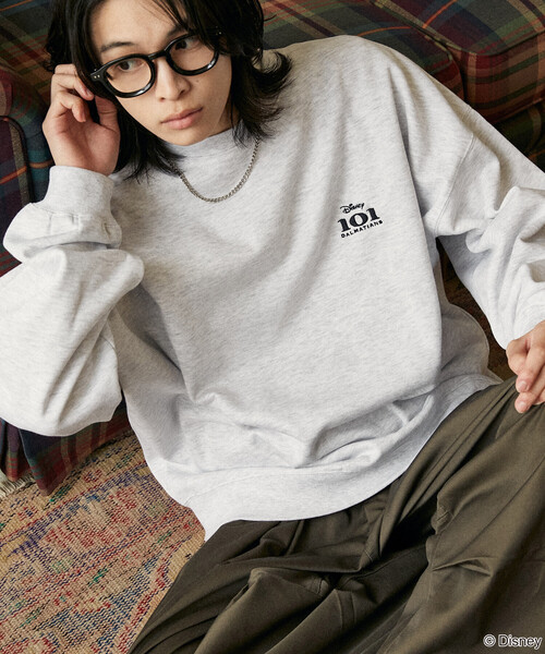 PUBLUX（パブリュクス）の「PUBLUX/パブリュクス 別注 ”101 DALMETIANS” SWEAT/”101匹わんちゃん” バックプリントスウェット(限定展開)（スウェット・メンズ・ライトグレー/チャコールグレー/サックスブルー・SMALL/MEDIUM/LARGE）」の10枚目の写真