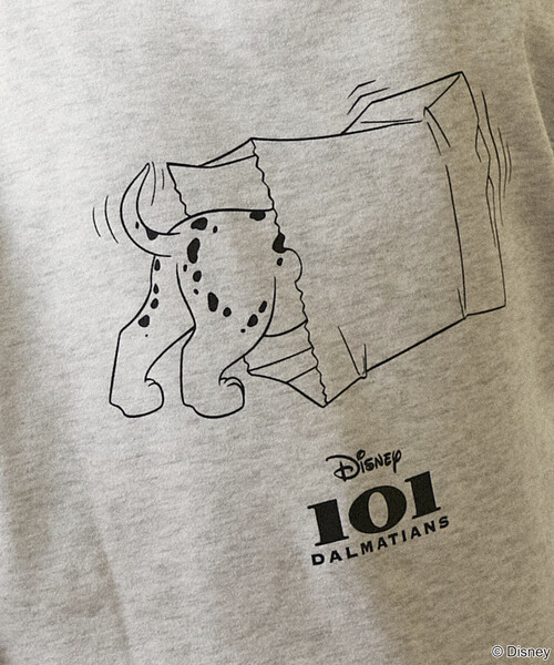 PUBLUX（パブリュクス）の「PUBLUX/パブリュクス 別注 ”101 DALMETIANS” SWEAT/”101匹わんちゃん” バックプリントスウェット(限定展開)（スウェット・メンズ・ライトグレー/チャコールグレー/サックスブルー・SMALL/MEDIUM/LARGE）」の18枚目の写真