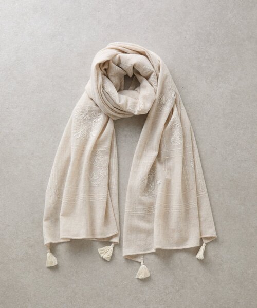BEARDSLEY(ビアズリー)の「《CITRUS》刺繍タッセルストール(ストール/ショール・レディース・ベージュ/グレー・FREE)」の1枚目の写真