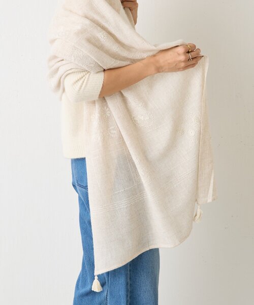 BEARDSLEY(ビアズリー)の「《CITRUS》刺繍タッセルストール(ストール/ショール・レディース・ベージュ/グレー・FREE)」の16枚目の写真