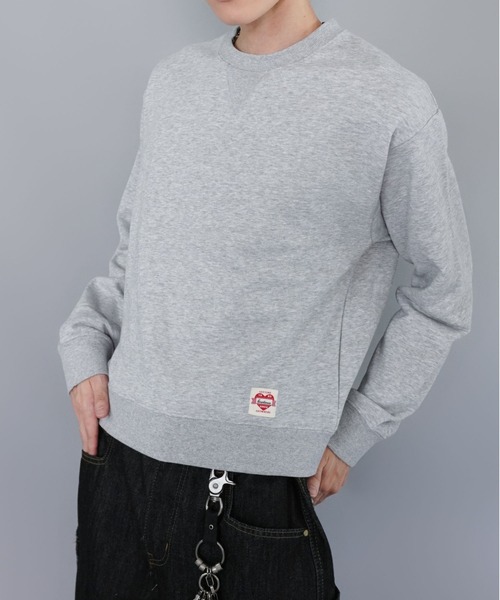 SPINNS(スピンズ)の「短丈スウェット/ワンポイントハート/無地/リアルツリー/ショート丈(スウェット・メンズ・ネイビー/杢グレー/グレー系その他/リアルツリーカモ・ONESIZE)」の2枚目の写真