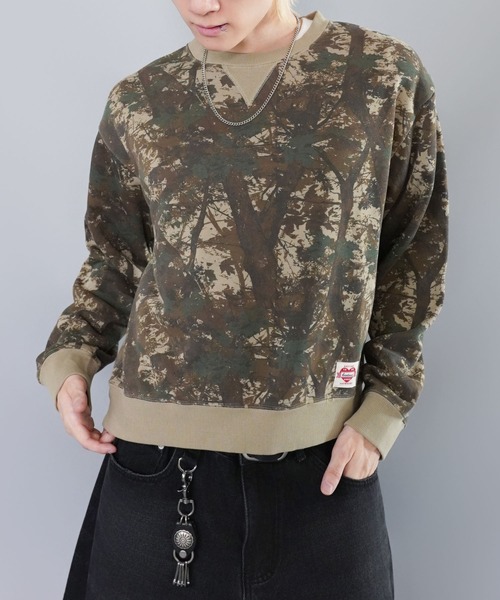 SPINNS(スピンズ)の「短丈スウェット/ワンポイントハート/無地/リアルツリー/ショート丈(スウェット・メンズ・ネイビー/杢グレー/グレー系その他/リアルツリーカモ・ONESIZE)」の4枚目の写真