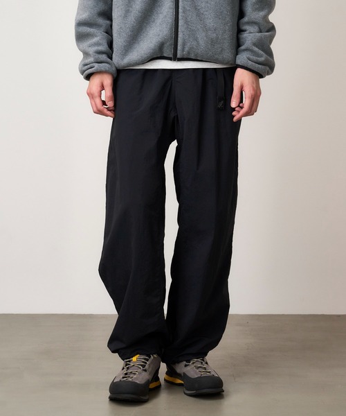 Gramicci(グラミチ)の「DURABLE NYLON WIDE PANT|デュラブルナイロンワイドパンツ(その他パンツ・メンズ・グレー/ブラック/オリーブ・S/M/L/XL)」の2枚目の写真
