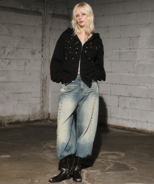 Midnight Move(ミッドナイトムーブ)の「A'GEM/9 × .kom 『MIDNIGHT MOVE/ミッドナイトムーブ』eyelet hood zip up/アイレットフードジップアップ(パーカー・レディース・ブラック/グレー・FREE)」の4枚目の写真