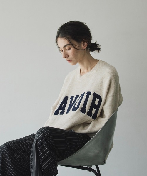 Bonjour Sagan（ボンジュールサガン）の「サガラ刺繍ニットプルオーバー（ニット/セーター・レディース・ライトベージュ/チャコールグレー/ライトグレー・FREE）」の3枚目の写真