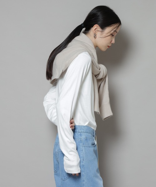 NANO universe(ナノユニバース)の「吸湿発熱クルーネックロングスリーブTシャツ(Tシャツ/カットソー・レディース・グレー/ホワイト/ブラック・FREE)」の15枚目の写真