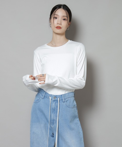 NANO universe(ナノユニバース)の「吸湿発熱クルーネックロングスリーブTシャツ(Tシャツ/カットソー・レディース・グレー/ホワイト/ブラック・FREE)」の11枚目の写真