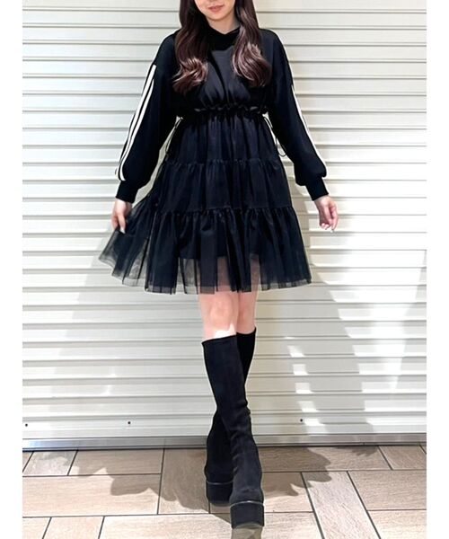 CALNAMUR(カルナムール)の「2WAYチュールオーバースウェットワンピース(ワンピース・レディース・ブラック/グレー・FREE)」の8枚目の写真