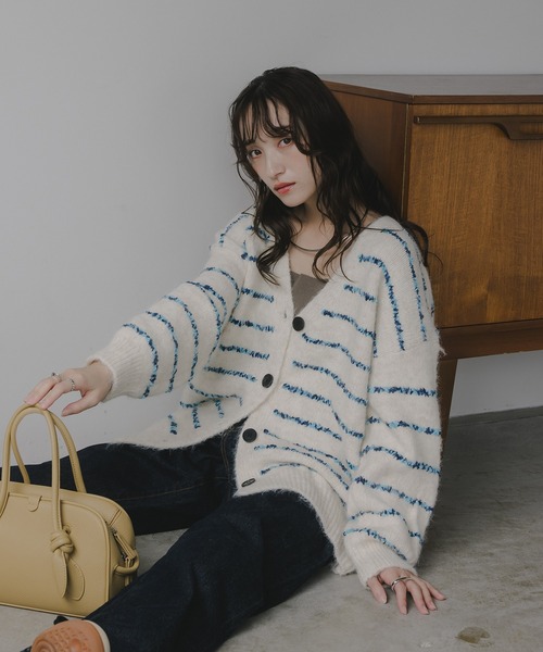 210nouve（トゥージュヌーブ）の「ツイード ボーダー オーバーサイズ ニット カーディガン（カーディガン/ボレロ・レディース・グレー/ブラウン/ホワイト・FREE）」の11枚目の写真